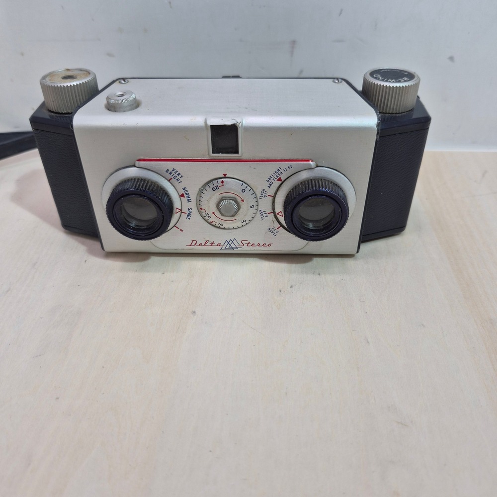 Vintage Delta Stereo 3D Film Camera Dual Lens Serial A 5985 Silver Black